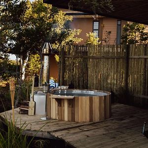 Wood-Fired Hot Tub Nature Large Suite